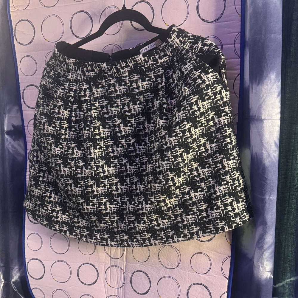 Alice + Olivia Black and White Mini Skirt